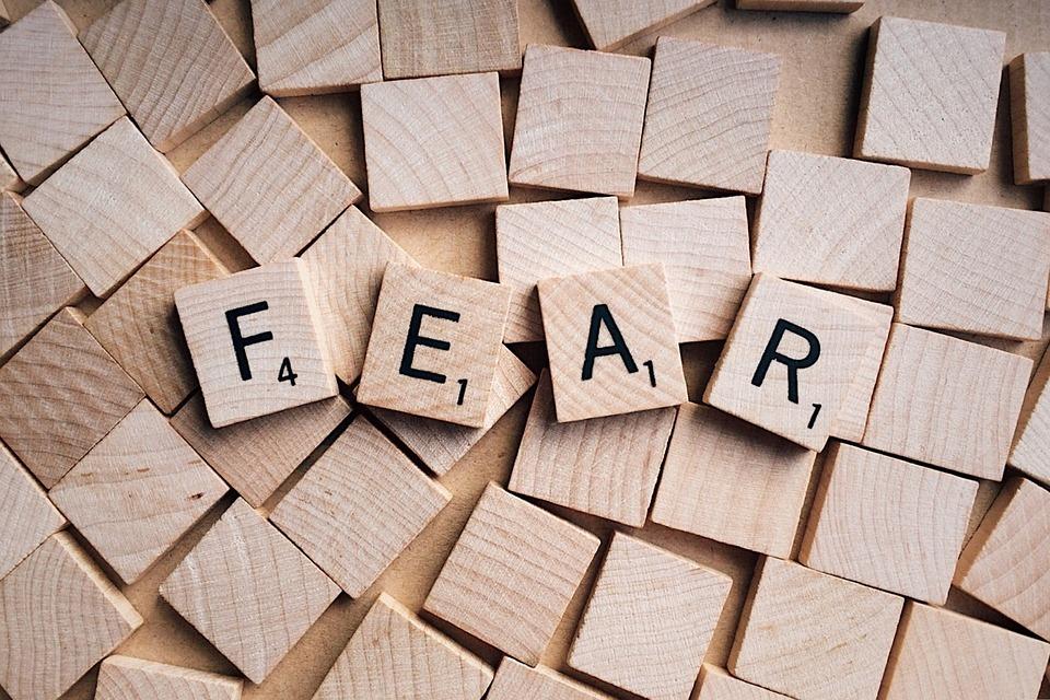 https://www.thriveglobal.com/stories/18493-3-ways-to-identify-hidden-fear 