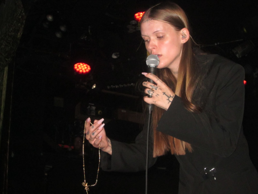 Ethel Cain received a rosary from an audience member at the Bowery Ballroom on Sept. 10.