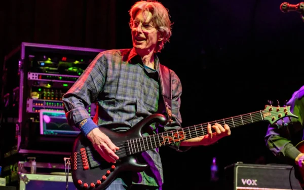 Phil Lesh, founding member of Grateful Dead, dead at 84